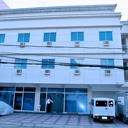 Cebu Fiesta Business Suites Экстерьер фото