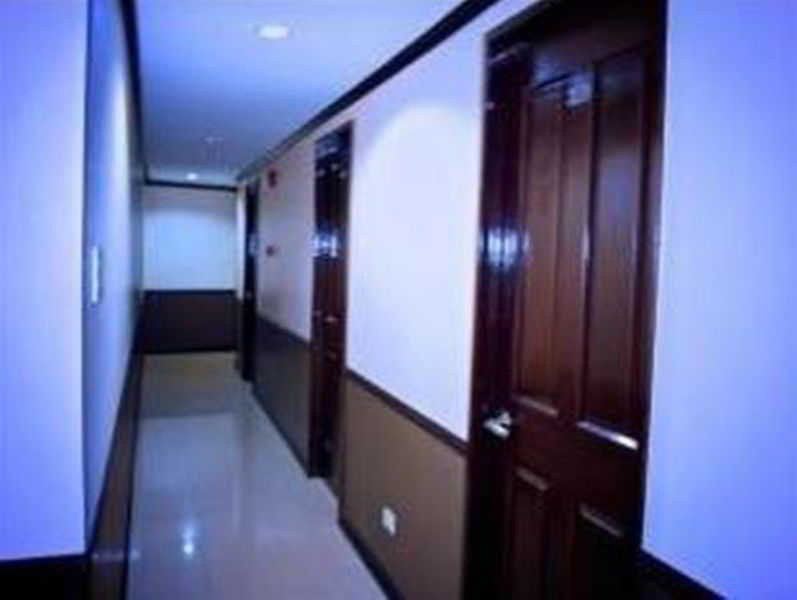 Cebu Fiesta Business Suites Экстерьер фото